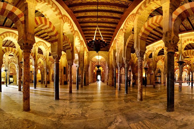 Cordoba & Carmona with Mezquita, Synagoge & Patios from Seville - Lunch, free time, and the day’s tight schedule