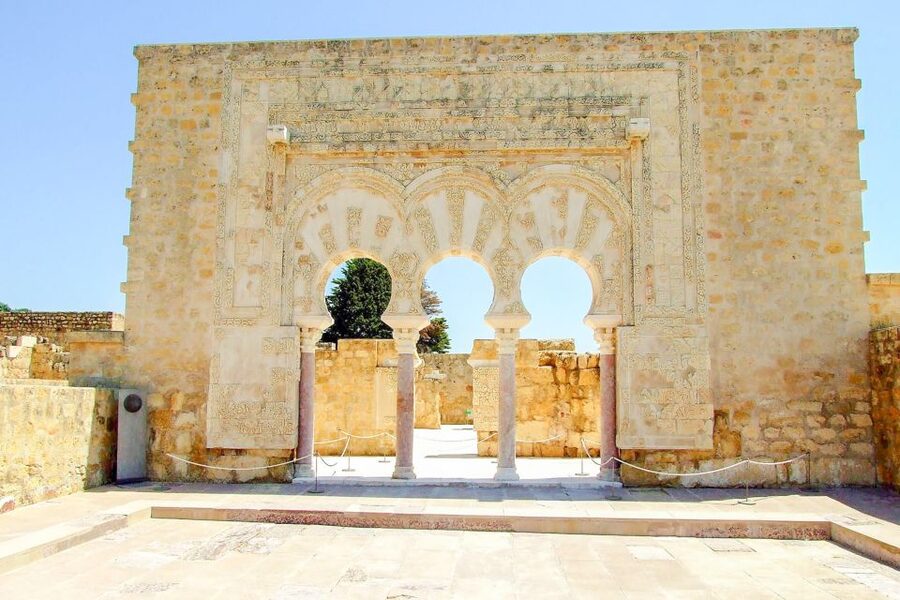 Córdoba: Guided Tour of Azahara Medina - The bus option makes the outing easier