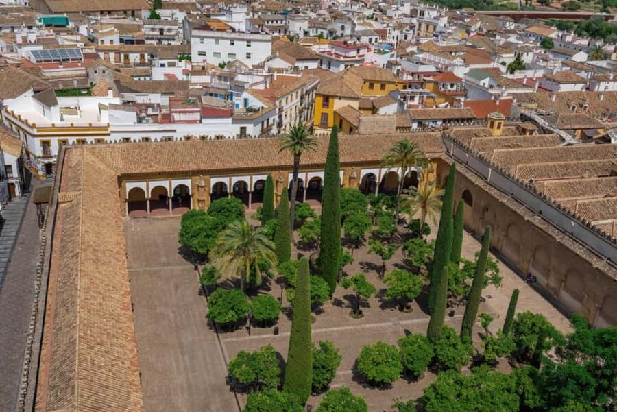 Cordoba: Mosque-Cathedral E-Ticket with Audio Guide - Who will enjoy this experience most