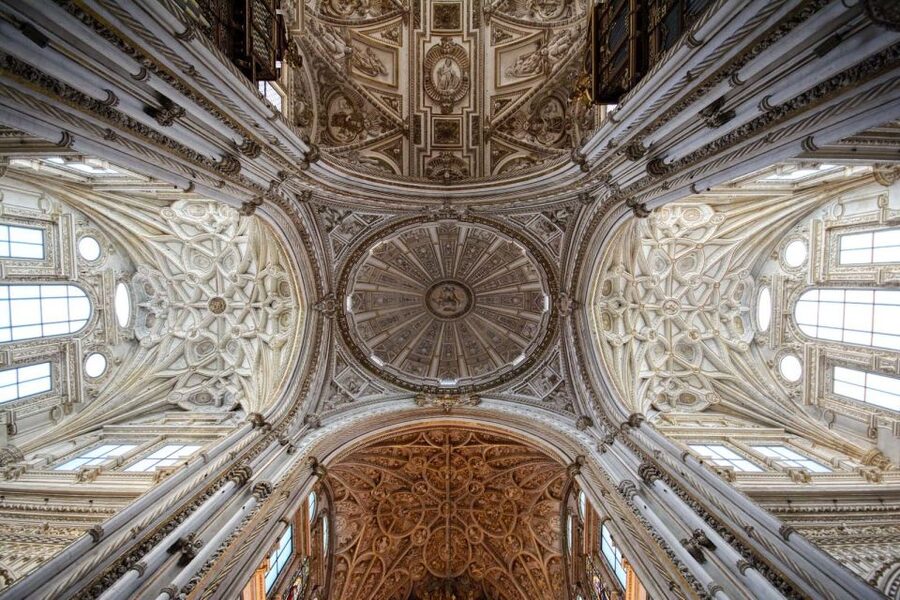 Cordoba Mosque-Cathedral: Skip-the-Line Guided Tour - From caliphate to cathedral