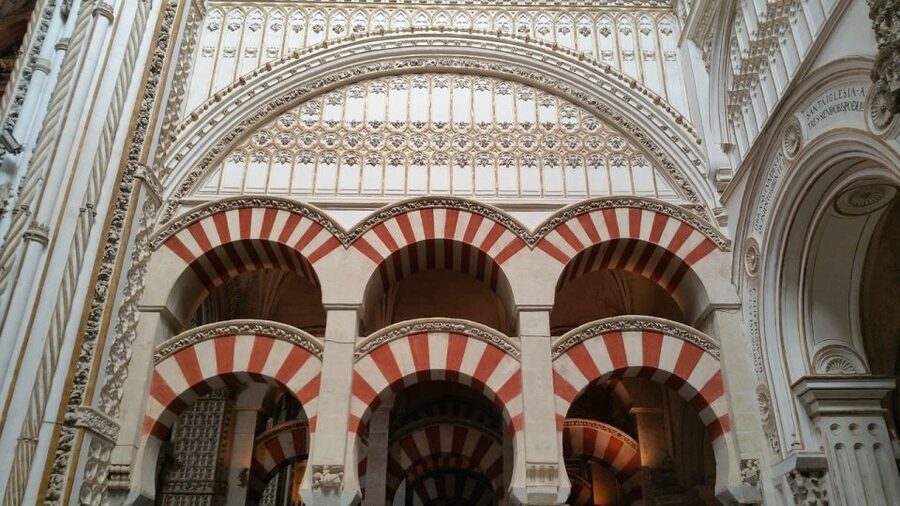 Cordoba Mosque & Jewish Quarter Tour with Tickets - Seasonal details that can affect your visit