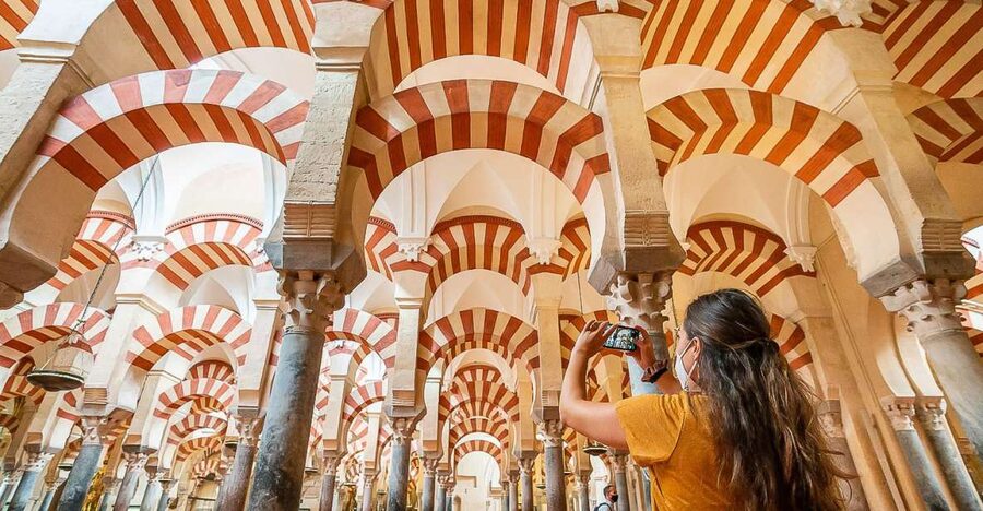 Córdoba: Skip-the-Ticket-Line Mosque-Cathedral Guided Tour - Meeting at the Puerta del Perdón