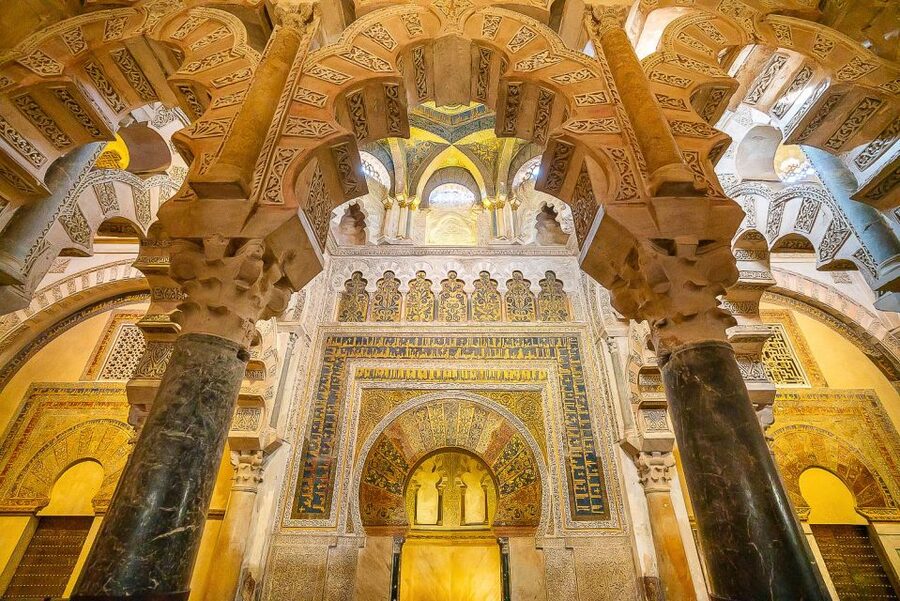 Córdoba: Skip-the-Ticket-Line Mosque-Cathedral Guided Tour - Reading the Mosque’s many building phases