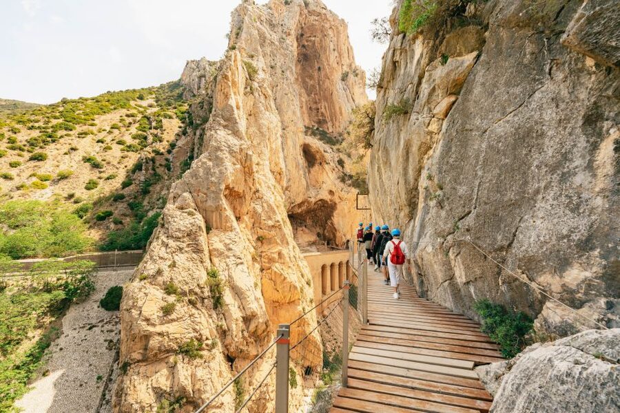 El Chorro: Caminito del Rey Guided Tour with Shuttle Bus - Starting at Hotel La Garganta in El Chorro