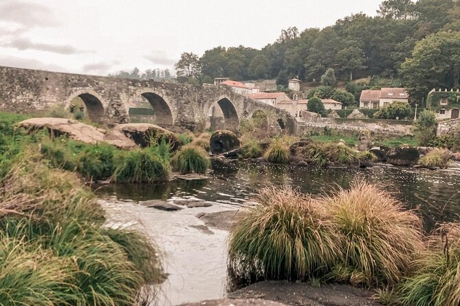 Finisterre and Costa da Morte: The Most Complete Tour of Santiago - Ponte Maceira and the first Camino connection