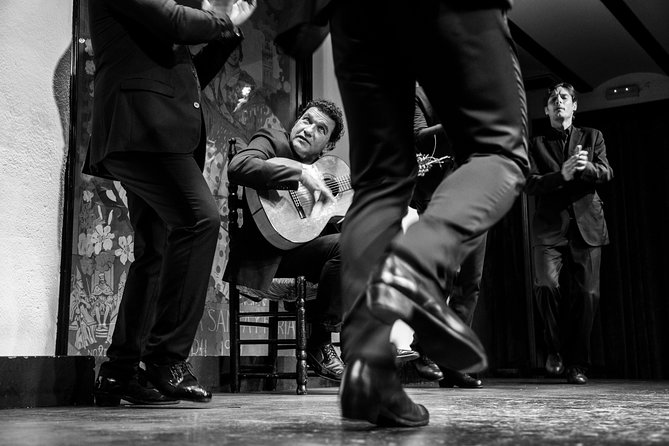 Flamenco Show at Tablao El Arenal with Drink and Optional Dinner or Tapas - Choosing the drink, tapas, or dinner package