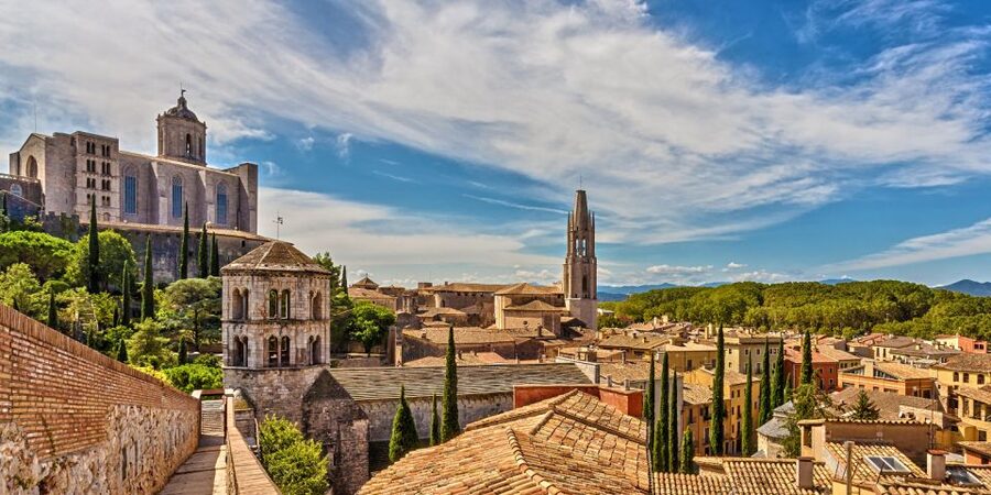 From Barcelona: Girona, Figueres, Dalí Museum, and Cadaqués - Key points before you book