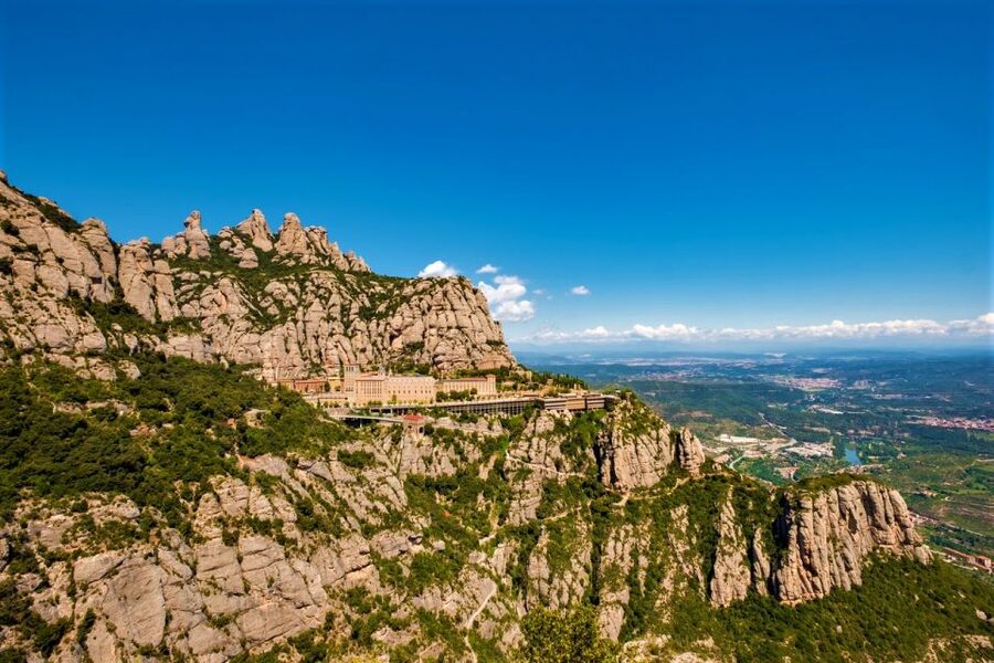 From Barcelona: Montserrat Monastery, Easy Hike, Cable Car - Exploring Santa Maria de Montserrat