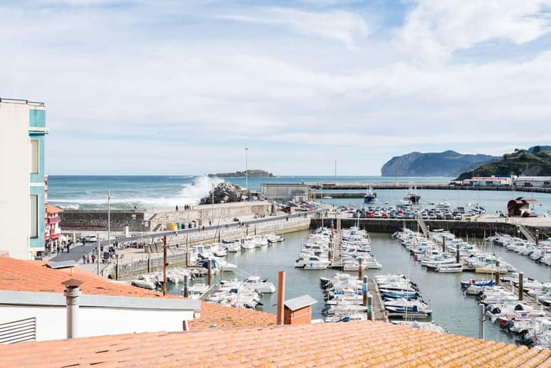 From Bilbao: Gaztelugatxe, Gernika, and Mundaka Group Tour - FAQ