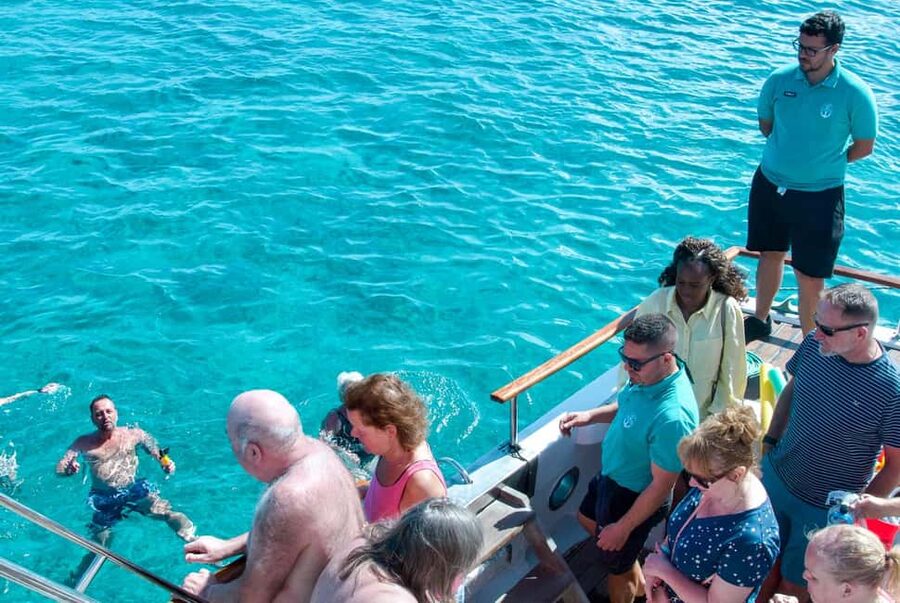 From Corralejo: Lobos Island Boat and Snorkel Activity - The lighthouse walk requires a full-day plan