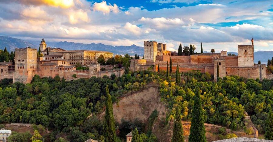 From Costa del Sol: Granada, Alhambra + Nasrid Palaces Tour - What is included for $153