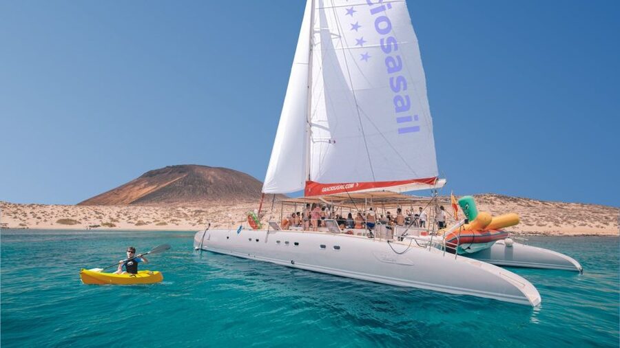 From Lanzarote: Sailing Day Trip Around La Graciosa - Key points before you book