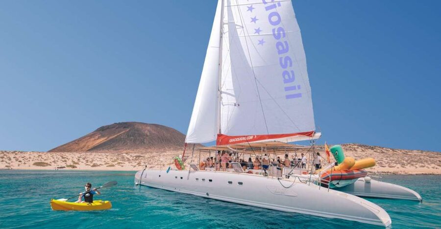 From Lanzarote: Sailing Day Trip Around La Graciosa - From Lanzarote to Órzola and across the water