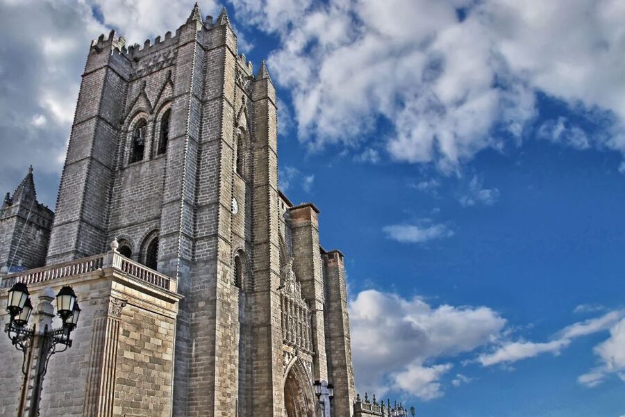 From Madrid: Day Trip to Ávila and Salamanca w/ Guided Tour - The morning ride to Salamanca