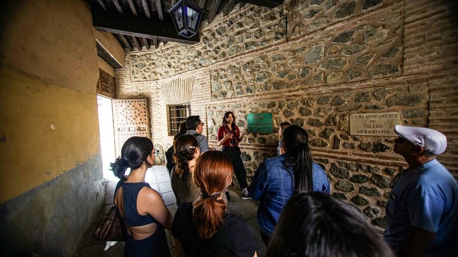From Madrid: Guided Day Trip to Toledo by Bus - Choosing between the six-hour Express and nine-hour full day