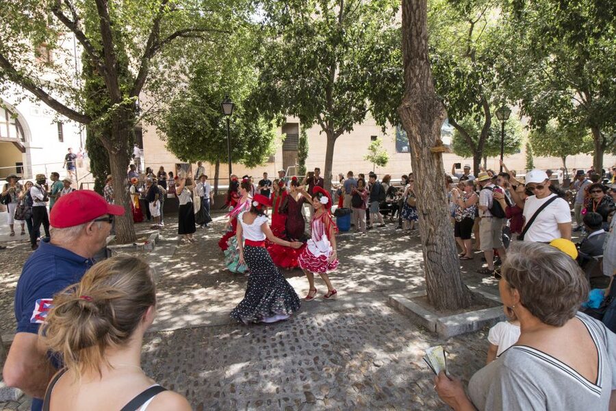 From Madrid: Toledo Full-Day Trip with Optional Cathedral - Free time for Santo Tomé, lunch, and side streets
