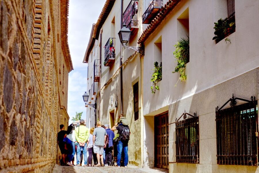 From Madrid: Toledo Guided Day Trip - The workshop stop: useful context or sales pitch?