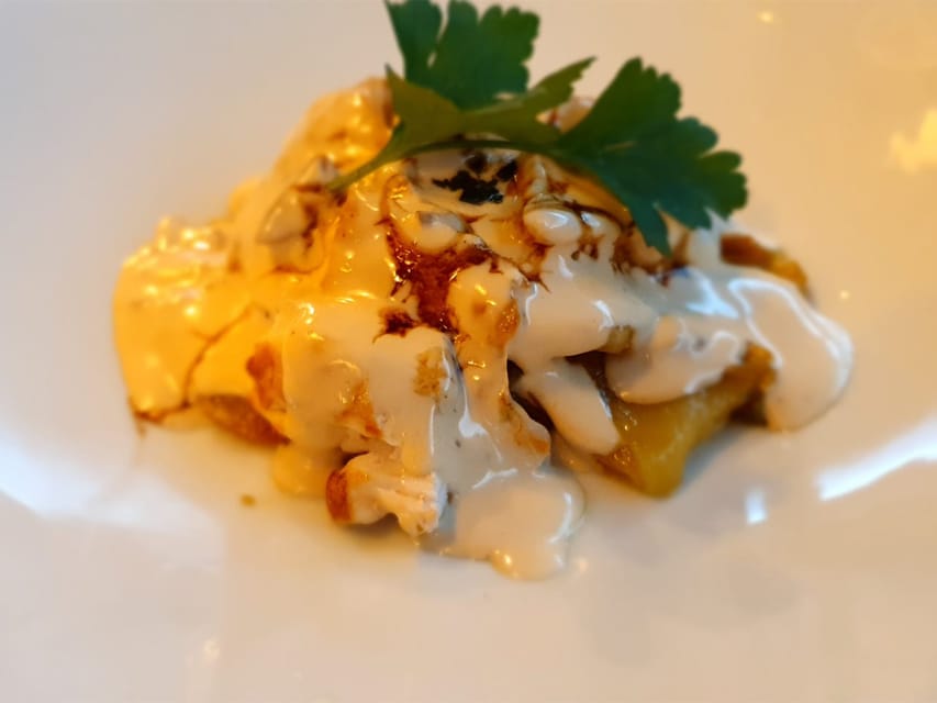 From Malaga: Caminito del Rey/White Village Tour & Tapas - What to bring and what to leave behind