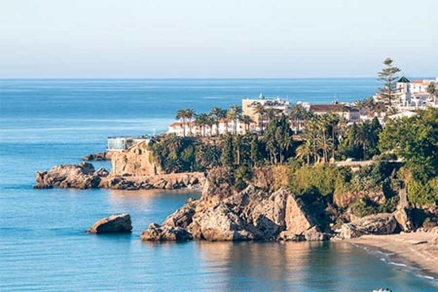 From Málaga: Caves of Nerja, Nerja and Frigiliana Day Tour - Frigiliana: white streets, steep lanes, and sweet wine