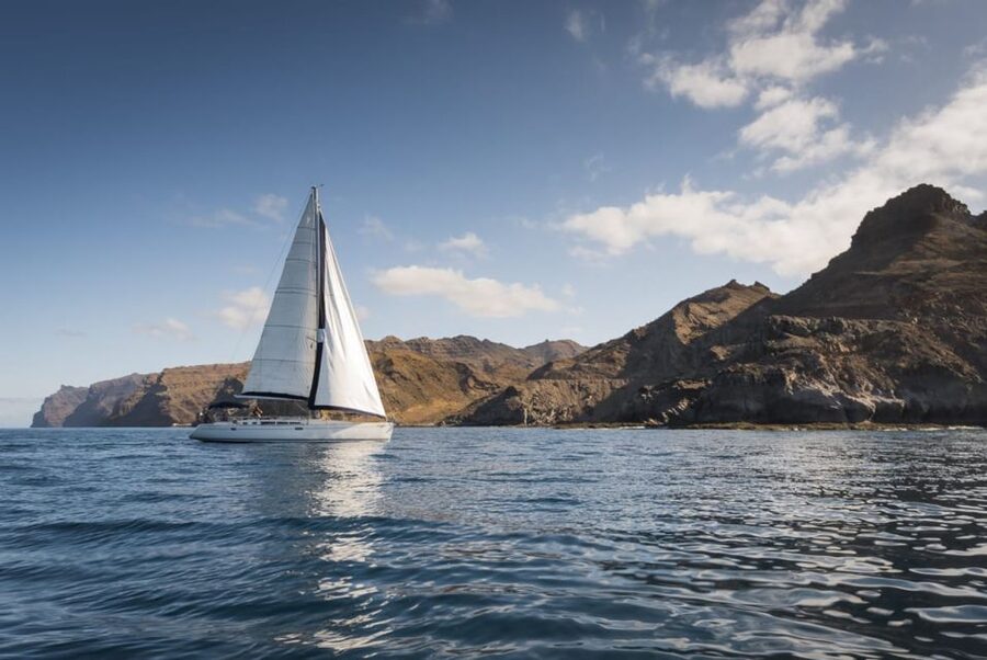 From Puerto de Mogán: Sailboat Trip with Food and Drinks - What the trip does especially well