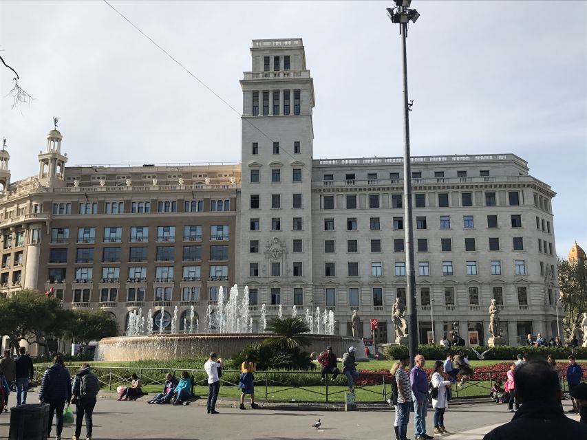 From Salou: Full Day Barcelona Panoramic Tour with Free Time - Free time around the Ramblas and Plaça Catalunya
