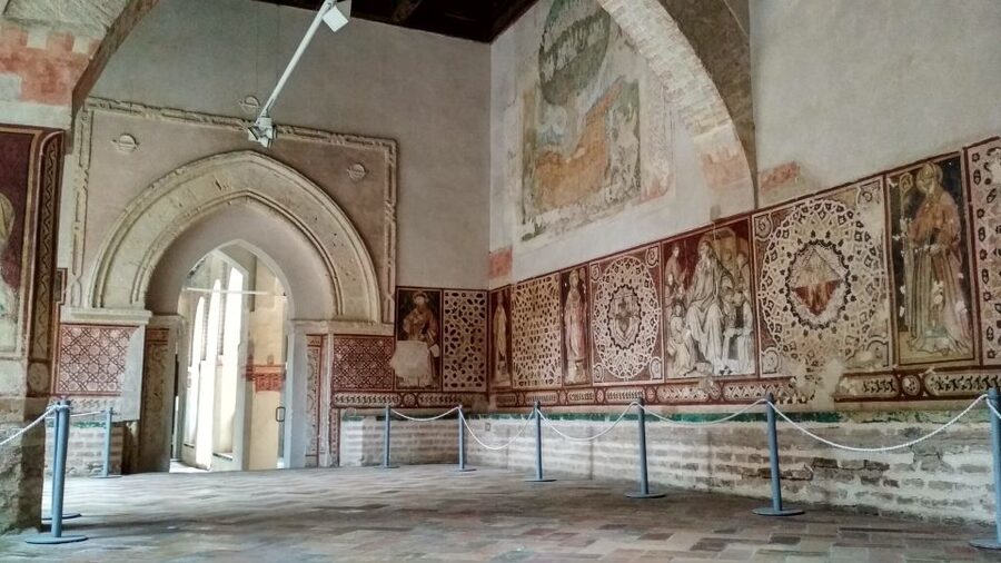 From Seville: Italica Roman City & Medieval Monastery Tour - The guides make the difference