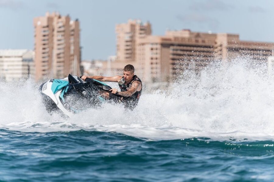 Fuengirola: Best Jet Ski Rental - Riding the Costa del Sol in open water