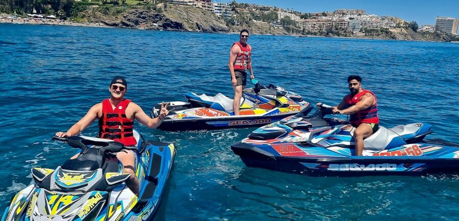 Fuengirola: Jet Ski Rental - Learning the controls before the ride