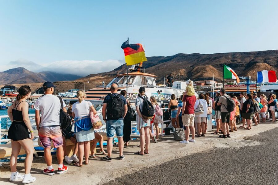 Fuerteventura: Glass Bottom Boat Cruise with Lunch & Drinks - Is $88 a fair price?