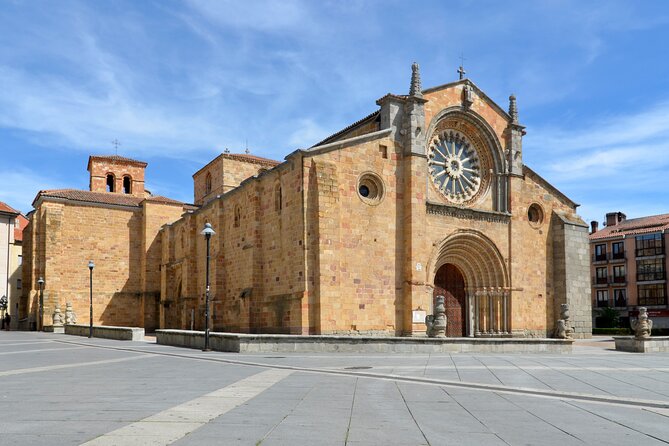 Full Day Tour to Avila & Segovia from Madrid - Ávila’s walls: a quick look at medieval Castile