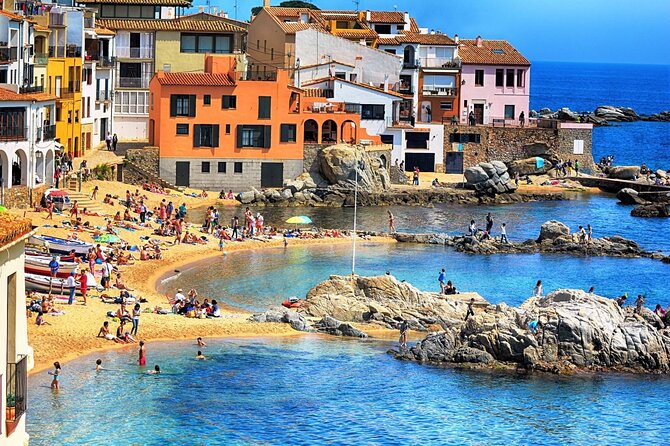 Girona & Costa Brava Small-Group Tour with Pickup from Barcelona - The small van and the guide matter
