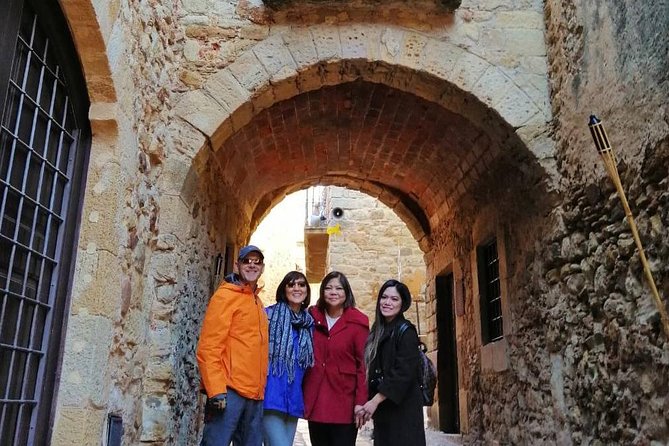 Girona & Dali Museum Small Group Tour with Pick-up from Barcelona - El Call, Girona’s old Jewish quarter