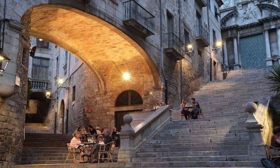 Girona: Game of Thrones Small Group Tour - Sant Feliu and the final set of stairs