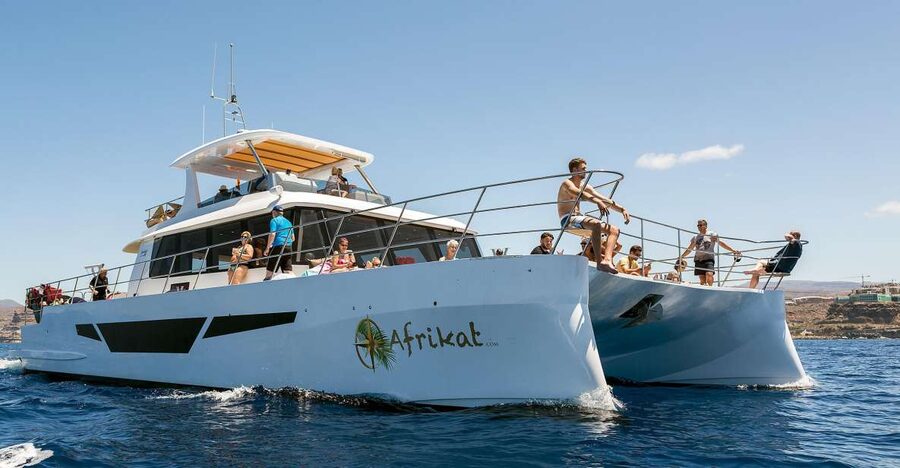Gran Canaria: Fun Catamaran Cruise with Food and Drinks - Puerto Rico safety briefing and boarding