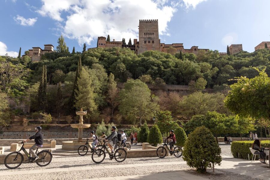 Granada: Albaicin and Sacromonte E-Bike Tour - Starting at Plaza Nueva and Bar La Trastienda