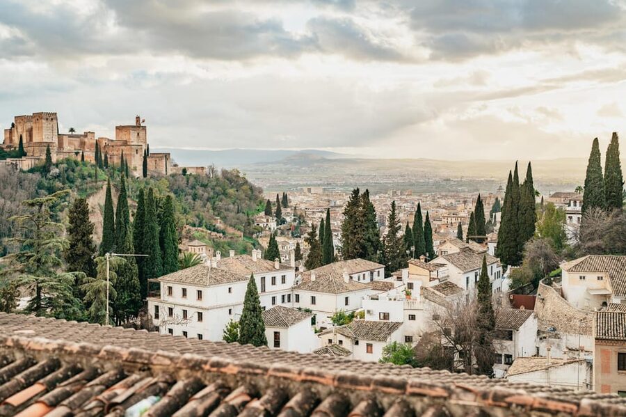 Granada: Albaicín and Sacromonte Guided Sunset Walking Tour - El Bañuelo and the city’s Islamic inheritance