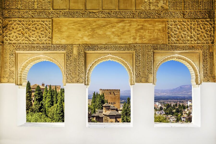 Granada: Alhambra Fast-Track Guided Tour - Nasrid Palaces: the main event