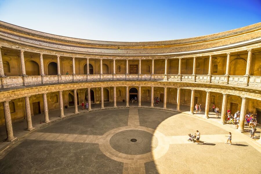 Granada: Alhambra Fast-Track Guided Tour - Meeting points, timing, and what to bring