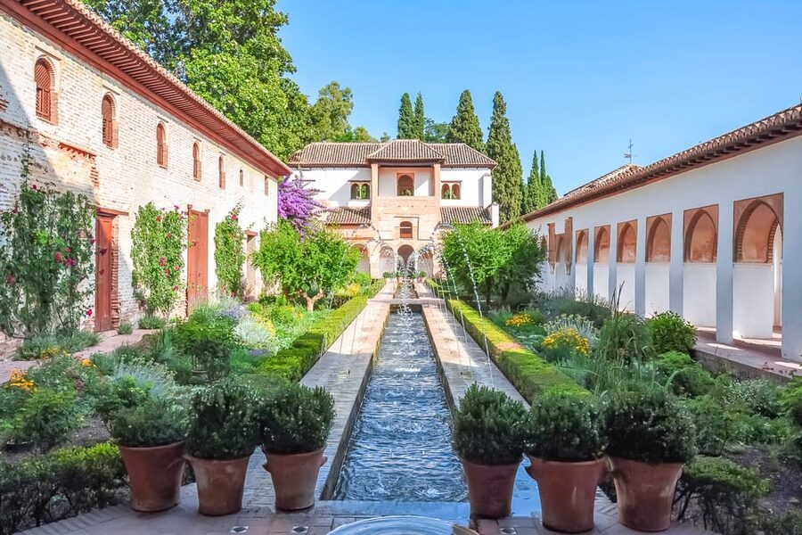 Granada: Alhambra Gardens and Generalife Ticket - The Generalife, a royal retreat above the gardens