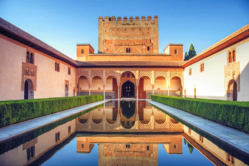 Granada: Alhambra & Gardens Tour w/Nasrid Palaces Option - The Nasrid Palaces and their intricate details