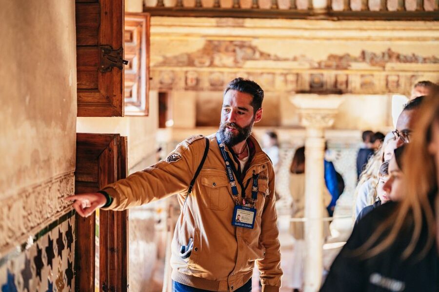 Granada: Alhambra Guided Tour with Nasrid Palaces & Gardens - Is $82 per person good value?