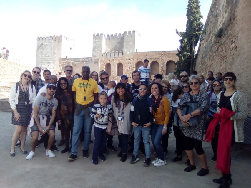 Granada: Alhambra, Nasrid Palaces, & Generalife Guided Tour - The Nasrid Palaces and the finest rooms
