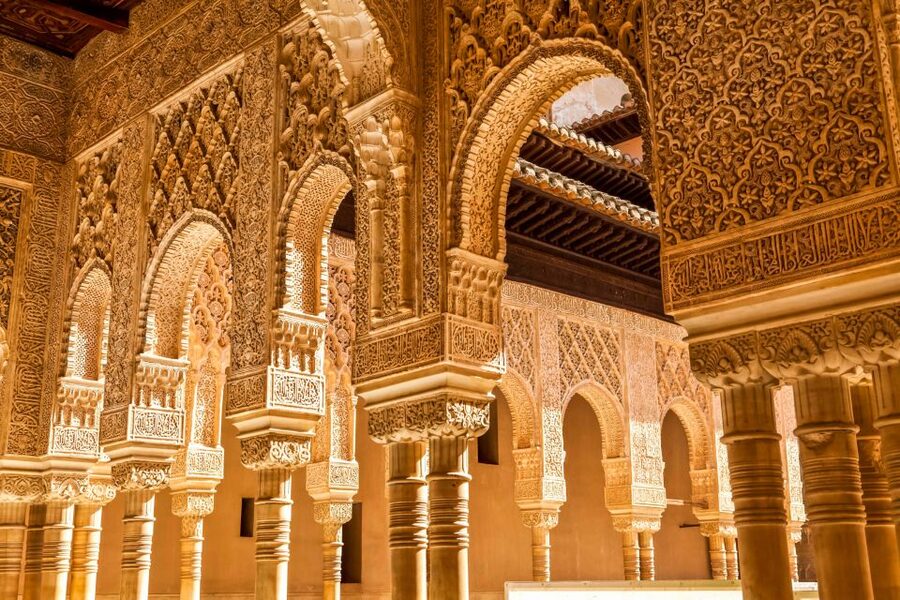 Granada: Alhambra & Nasrid Palaces Tour with Tickets - The Nasrid Palaces, the heart of the visit