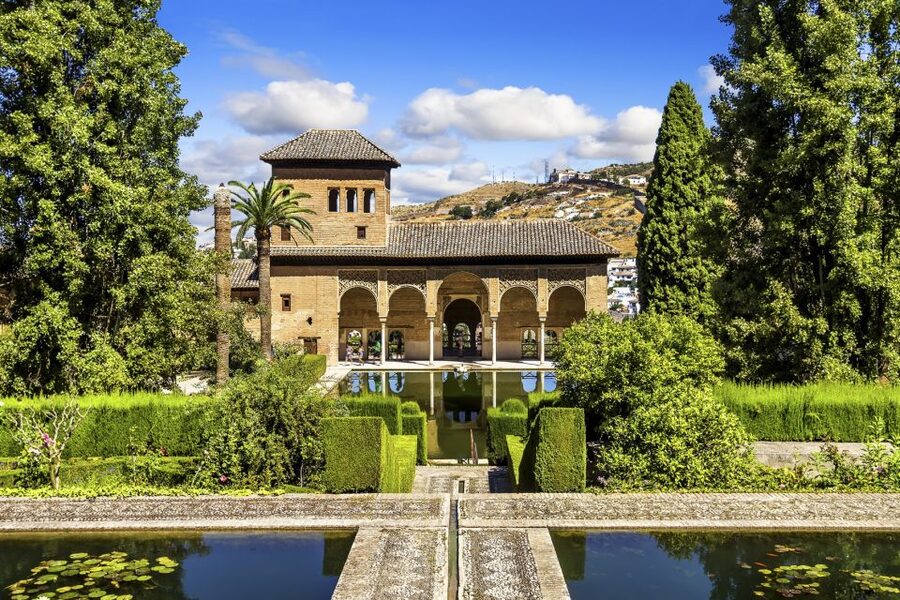 Granada: Alhambra Small Group Tour with Nasrid Palaces - Small group value at $69