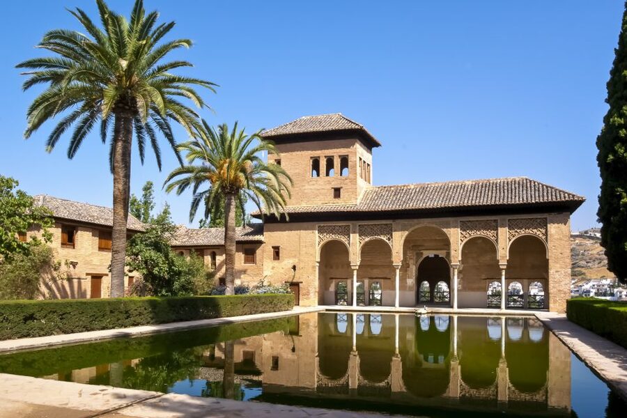 Granada: Alhambra Small Group Tour with Nasrid Palaces - Practical advice before you go