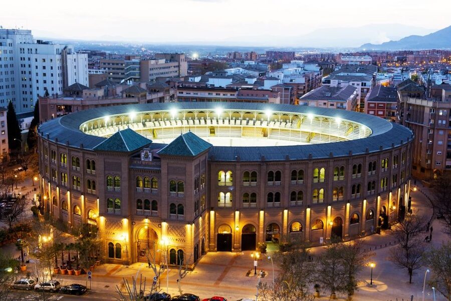 Granada City Train 1 or 2-Day Hop-On Hop-Off Ticket - Key points at a glance