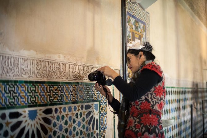 Granada Day Trip with Alhambra and Albaicin Tour from Seville - The Alhambra: four different experiences in one visit