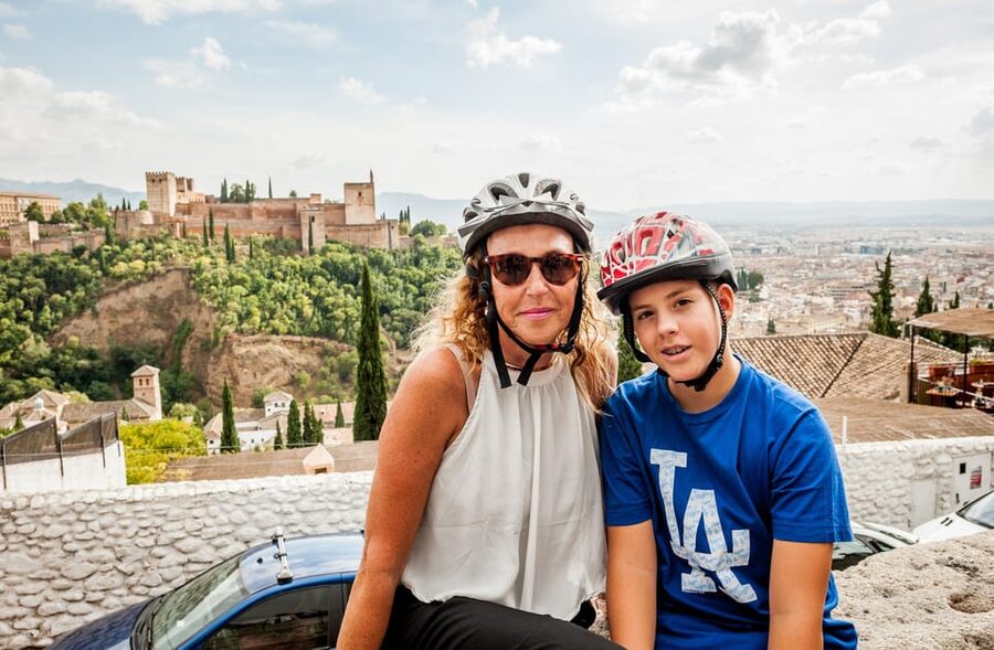 Granada: E-Bike Tour and Fast-Track Alhambra Ticket - Generalife gardens and the Alcazaba fortress