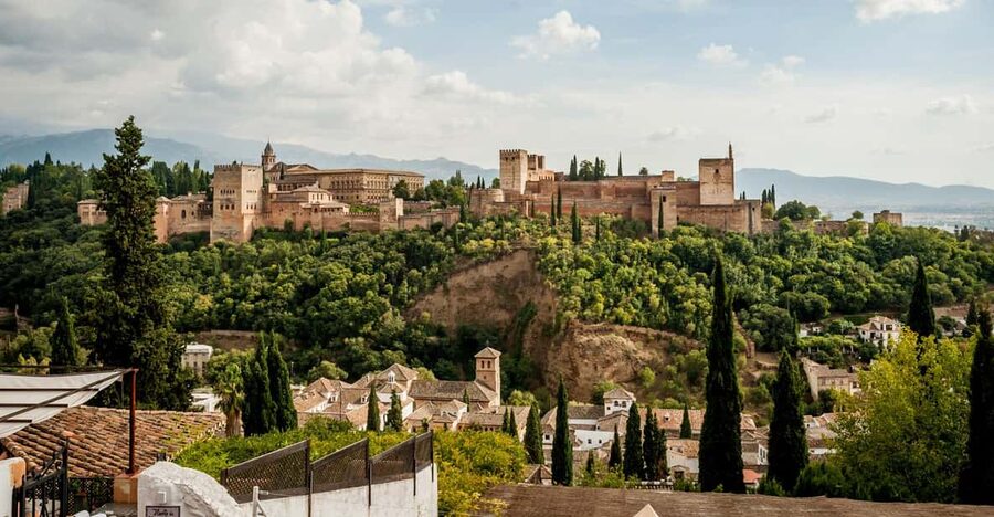 Granada: E-Bike Tour and Fast-Track Alhambra Ticket - What $108 means in practical terms