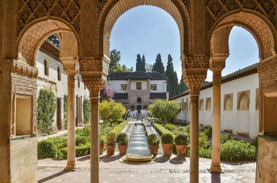Granada: Full Alhambra Premium Guided Tour with Tickets - The Nasrid Palaces, the heart of the visit